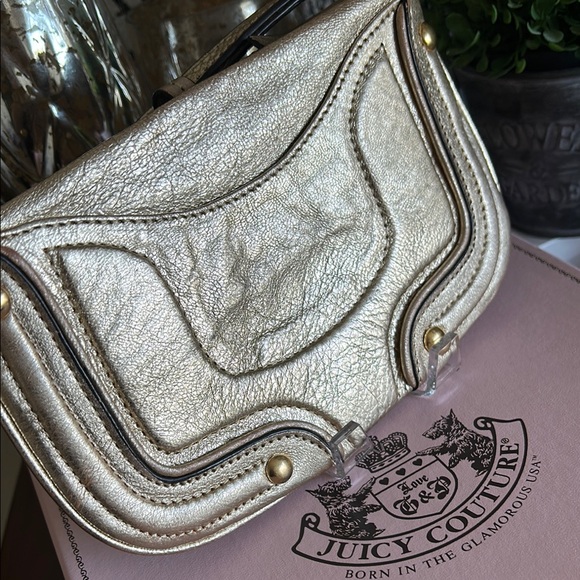 Vintage Juicy Couture Metallic Platinum/Gold wristlet with Iconic crown and logo - Picture 5 of 16